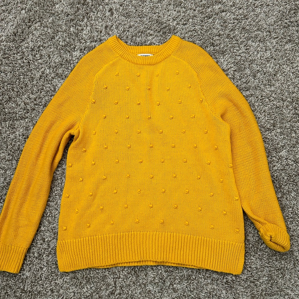Old navy sweater